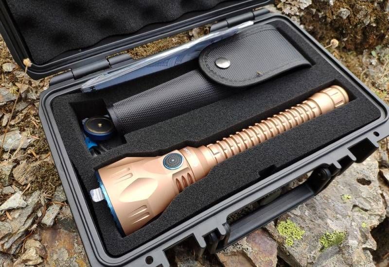 Olight Javelit Pro